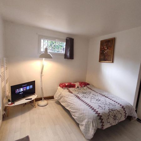 Studio Marjorie Indep. Dans Maison Particuliere Merignac  Exterior photo